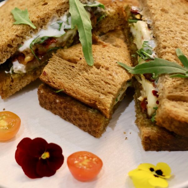 TUNA SANDWICH